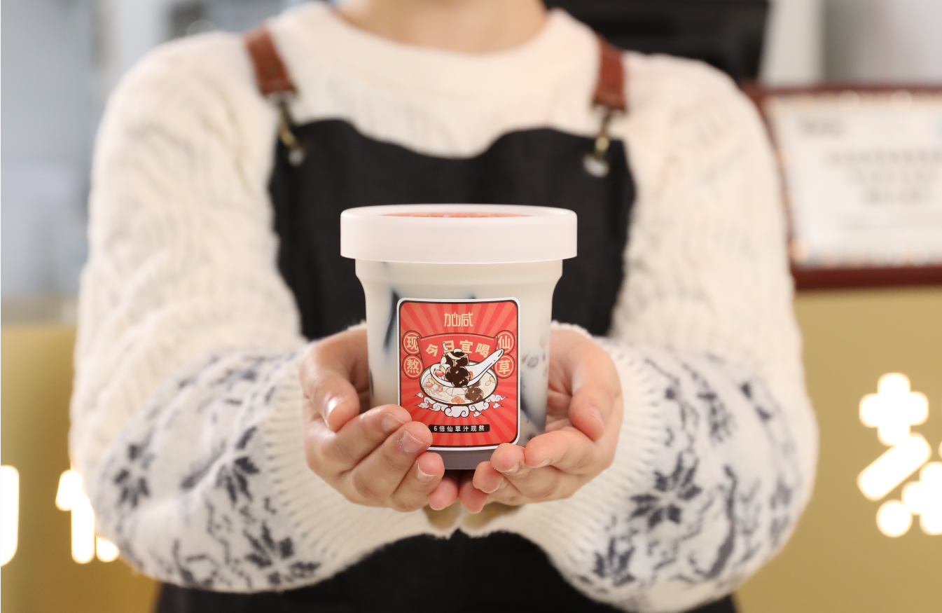 龙8头号玩家茶饮：新开的奶茶加盟店如何进行造势宣传