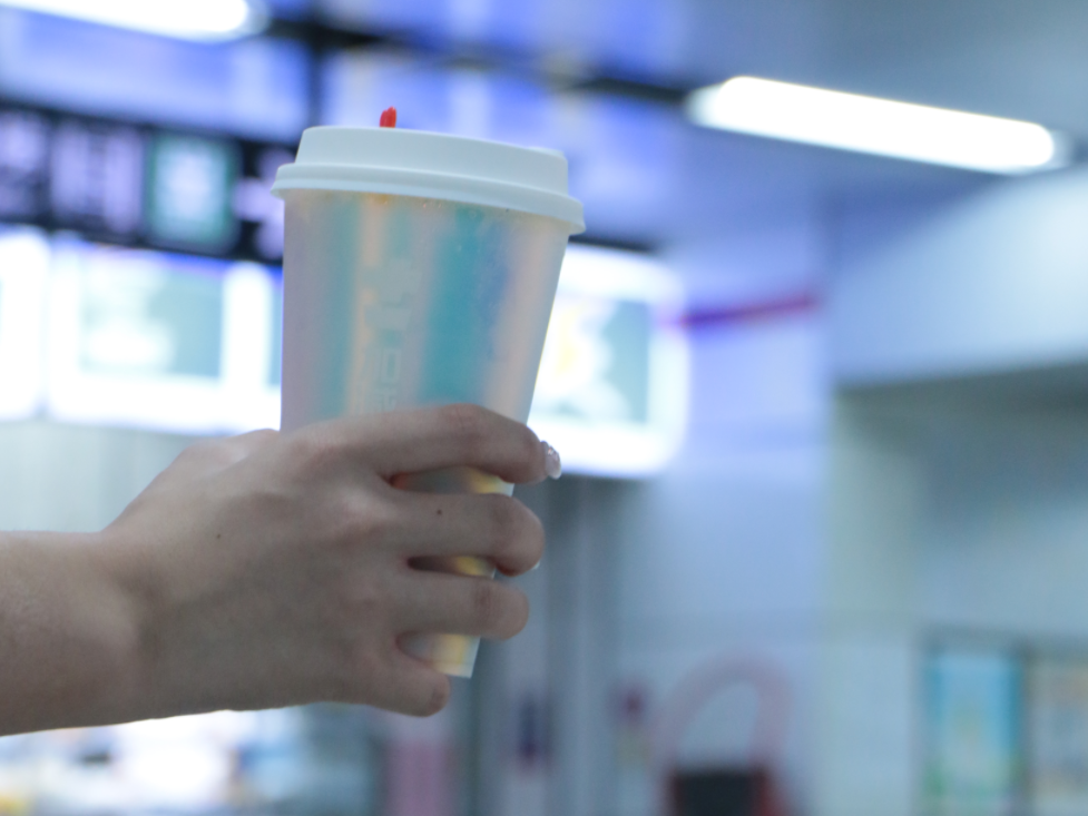 龙8头号玩家茶饮|投资奶茶加盟店应如何将风险降低？
